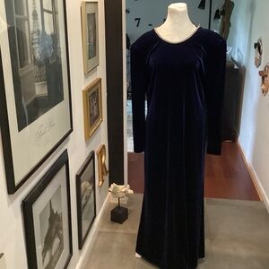ELLEN TRACY LINDA ALLARD Blue velvet long dress rhinestone neckline size 8